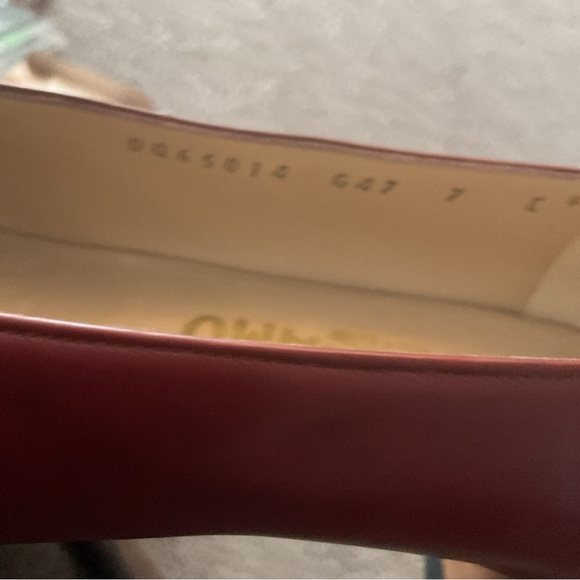 Salvatore Ferragamo Vintage Gold Bit Red Leather Pumps Heels Shoes Office Siren - Picture 11 of 11
